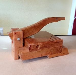 Medium tortillera de mezquite 9 1/2 inches